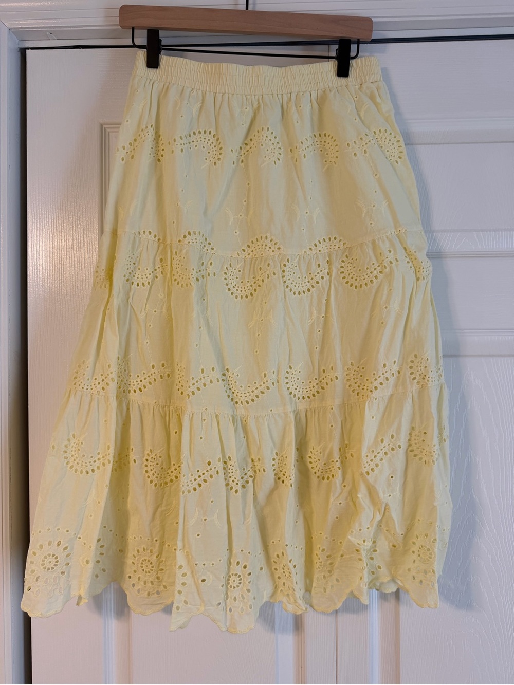 Butter Yellow Eyelet Tiered Midi Skirt - Unbranded